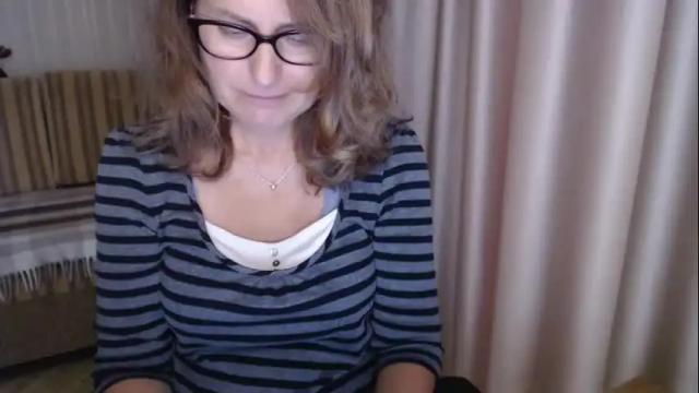 Image 6 of lauraoven1 Stream on Chaturbate on 2 months ago