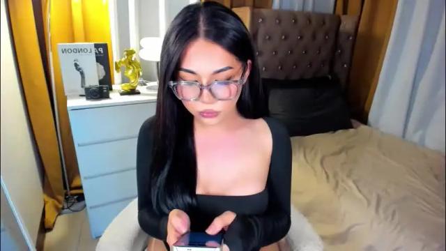 Thumbnail 1, laurasinclair's Stream at Chaturbate, 2 months ago
