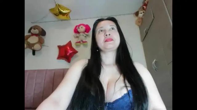 Image 7 of laureen777 Stream on Chaturbate on 1 month ago