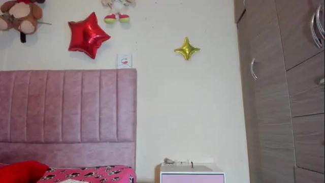 Image 4 of laureen777 Stream on Chaturbate on 1 month ago