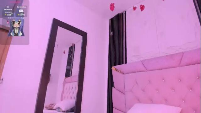 Image 4 of laurem_paulette Stream on Chaturbate on 16 days ago
