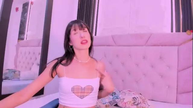 Image 2 of laurem_paulette Stream on Chaturbate on 9 days ago