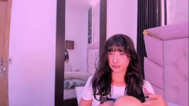 Image 4 of laurem_paulette Stream on Chaturbate on 1 month ago
