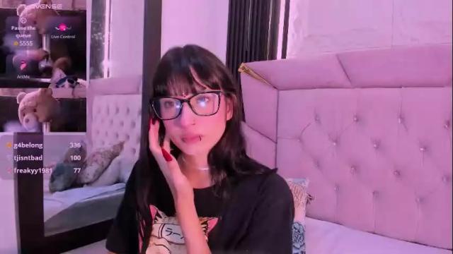 Thumbnail 1, laurem_paulette's Stream at Chaturbate, 1 month ago