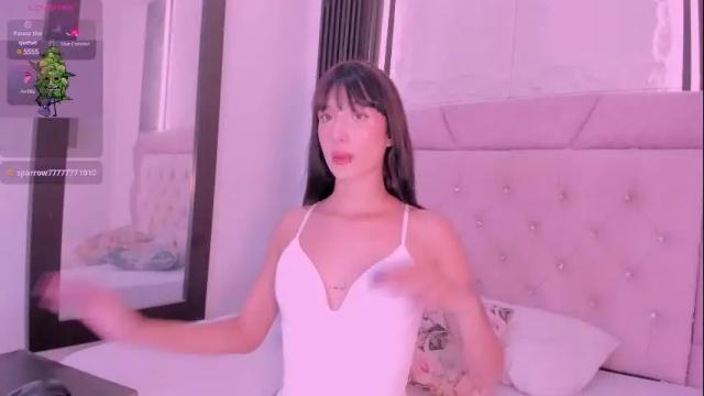 Image 7 of laurem_paulette Stream on Chaturbate on 16 days ago