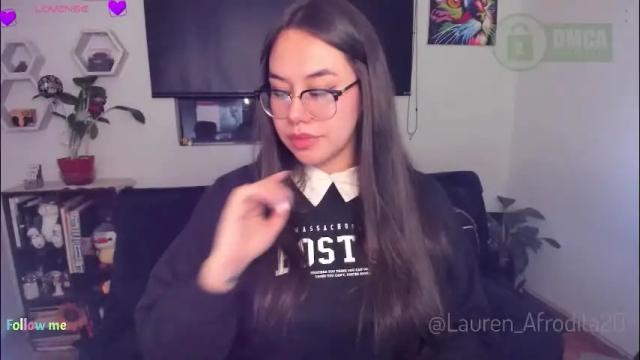 Image 4 of lauren_afrodita Stream on Chaturbate on 1 month ago
