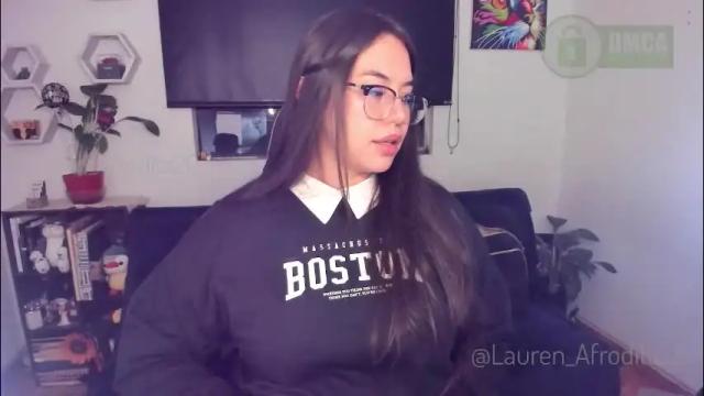 Image 8 of lauren_afrodita Stream on Chaturbate on 1 month ago