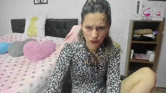 Image 8 of lauren_ashlee Stream on Chaturbate on 14 months ago