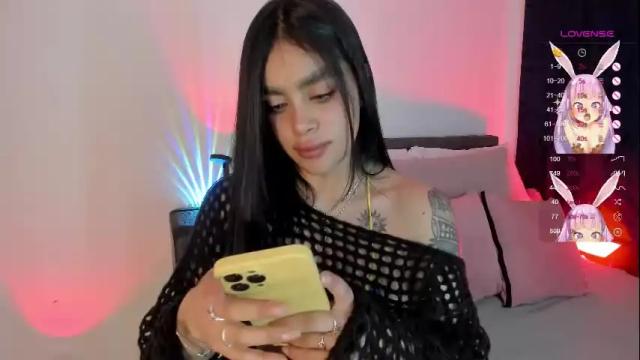Image 12 of lauren_camila1 Stream on Chaturbate on 1 month ago