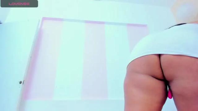 Image 3 of lauren_carter_ Stream on Chaturbate on 18 months ago