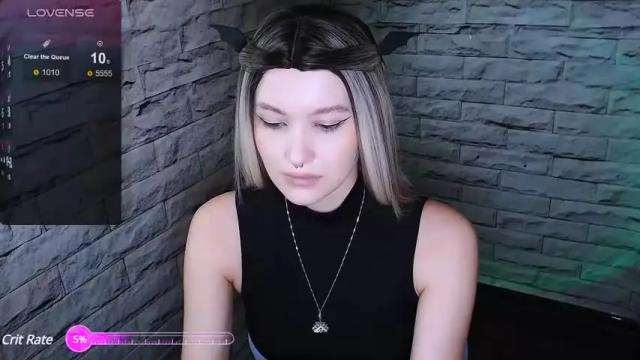 Image 3 of lauren_raquel Stream on Chaturbate on 12 months ago