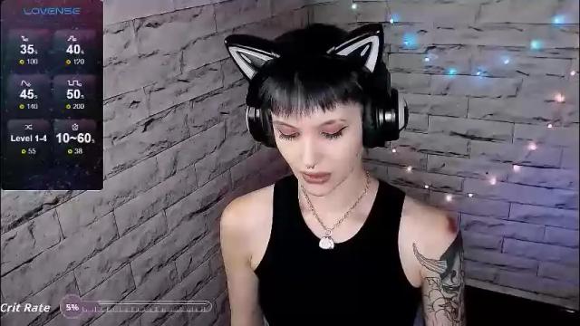 Image 8 of lauren_raquel Stream on Chaturbate on 1 month ago