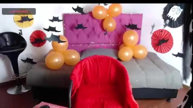 Image 12 of lauren_rous Stream on Chaturbate on 21 months ago