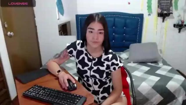 Image 7 of lauren_rous Stream on Chaturbate on 20 months ago