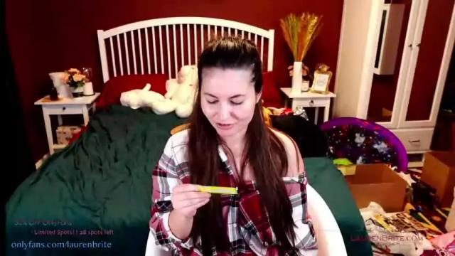 Image 3 of laurenbrite Stream on Chaturbate on 14 months ago