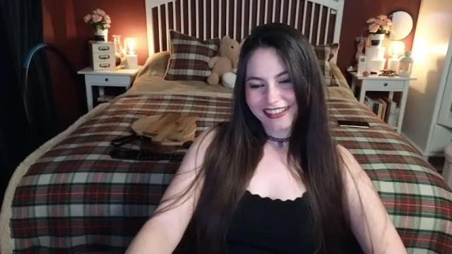Image 4 of laurenbrite Stream on Chaturbate on 2 months ago