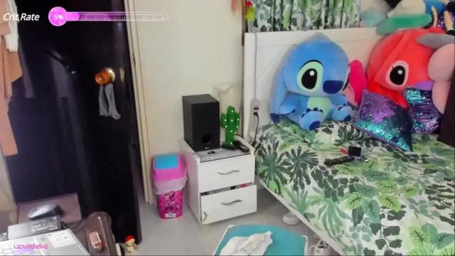 Image 2 of laurencesophiets Stream on Chaturbate on 12 months ago