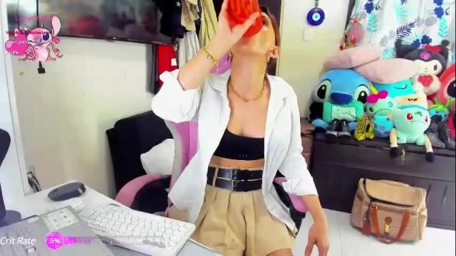 Image 10 of laurencesophiets Stream on Chaturbate on 5 days ago