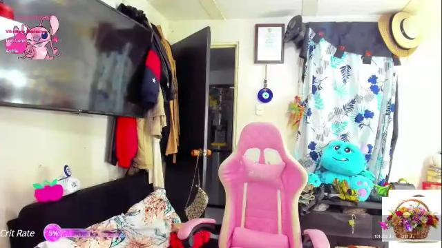 Image 4 of laurencesophiets Stream on Chaturbate on 1 month ago
