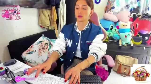 Image 4 of laurencesophiets Stream on Chaturbate on 1 month ago