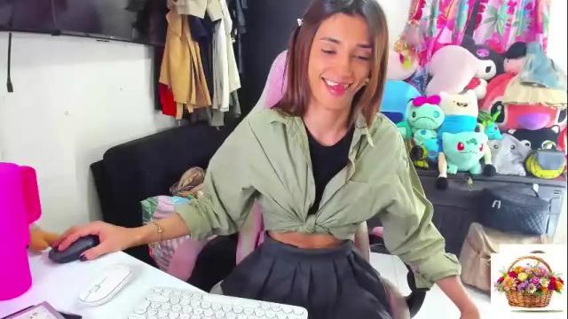 Image 7 of laurencesophiets Stream on Chaturbate on 22 days ago