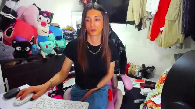 Image 6 of laurencesophiets Stream on Chaturbate on 2 months ago