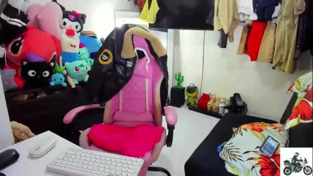 Image 2 of laurencesophiets Stream on Chaturbate on 2 months ago