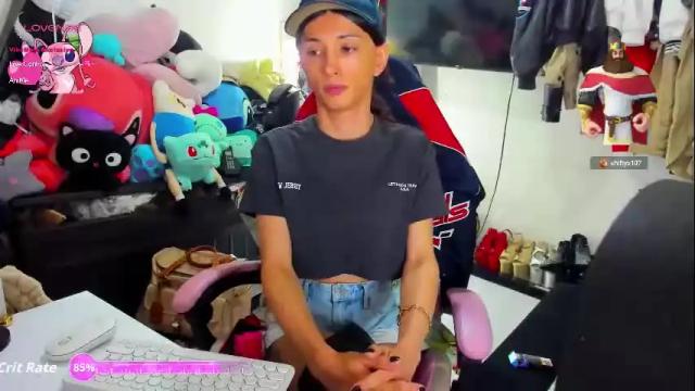 Image 3 of laurencesophiets Stream on Chaturbate on 2 months ago
