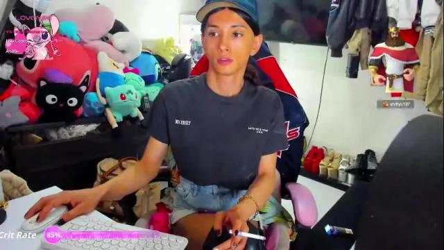 Image 7 of laurencesophiets Stream on Chaturbate on 2 months ago