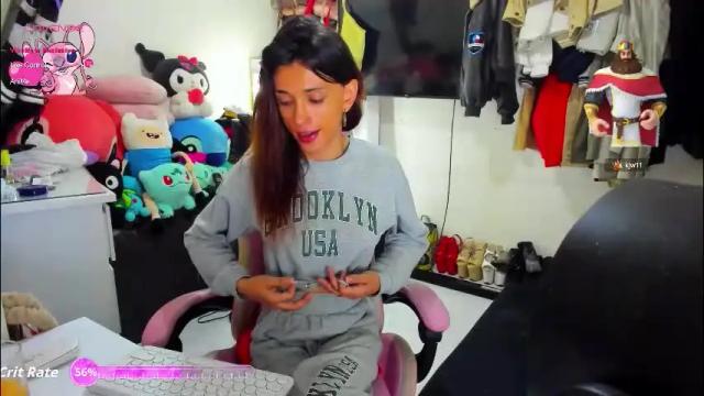 Image 11 of laurencesophiets Stream on Chaturbate on 1 month ago