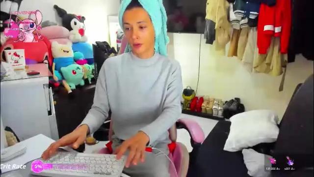 Image 2 of laurencesophiets Stream on Chaturbate on 1 month ago