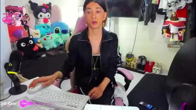 Image 3 of laurencesophiets Stream on Chaturbate on 1 month ago