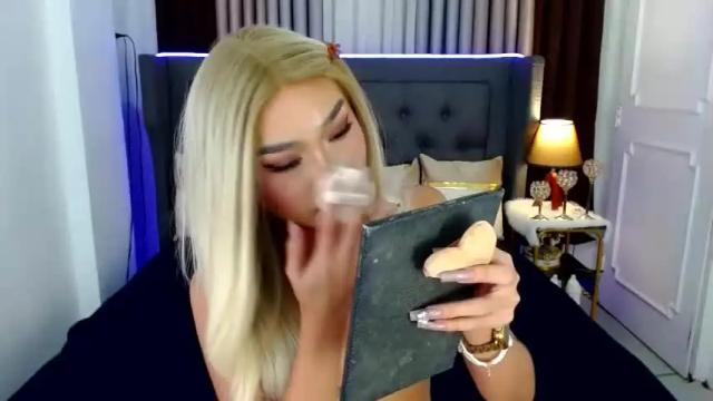 Image 3 of laurenfox16 Stream on Chaturbate on 15 months ago
