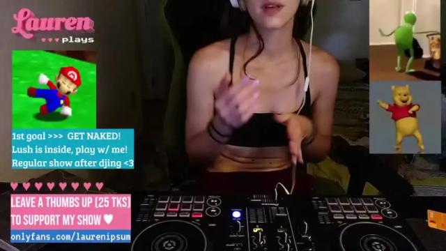 Image 6 of laurenipsumsit Stream on Chaturbate on 16 months ago