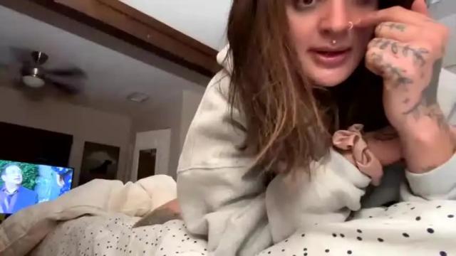 Image 4 of laurenlapkis Stream on Chaturbate on 22 months ago