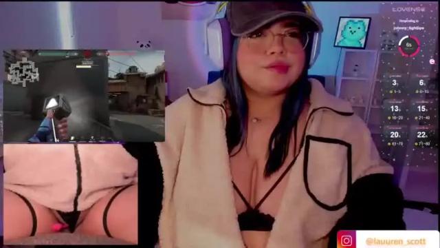 Image 7 of laurenn_scott Stream on Chaturbate on 13 months ago