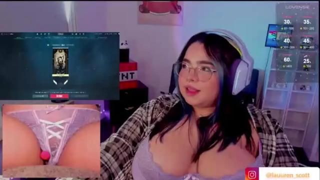 Image 6 of laurenn_scott Stream on Chaturbate on 13 months ago