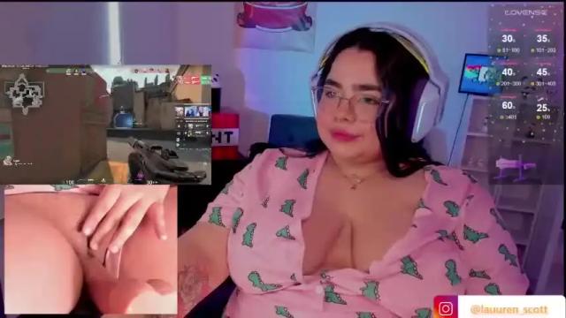 Image 3 of laurenn_scott Stream on Chaturbate on 12 months ago