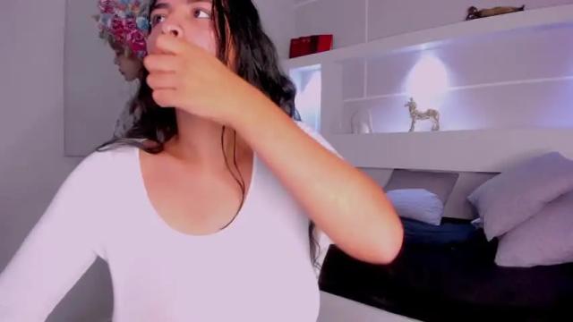 Image 11 of laurennhall Stream on Chaturbate on 18 months ago