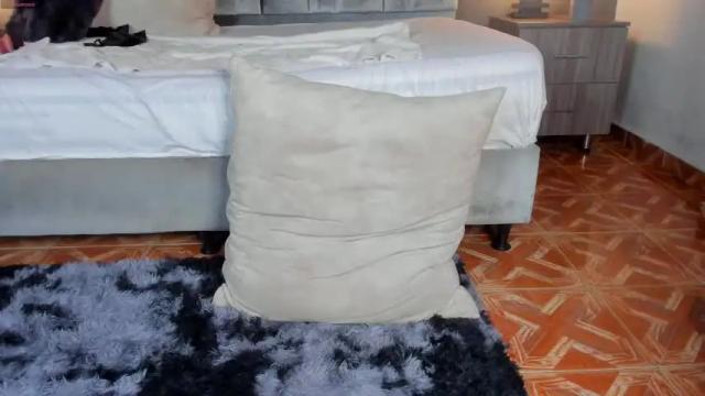 Image 2 of laurensmiith_ Stream on Chaturbate on 14 months ago
