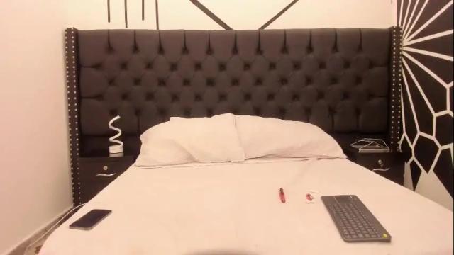 Image 7 of laurensnow1_ Stream on Chaturbate on 28 days ago