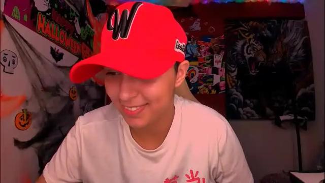 Image 3 of laurent0502 Stream on Chaturbate on 2 months ago