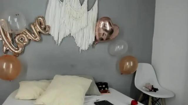 Image 2 of laurent_xox Stream on Chaturbate on 16 months ago