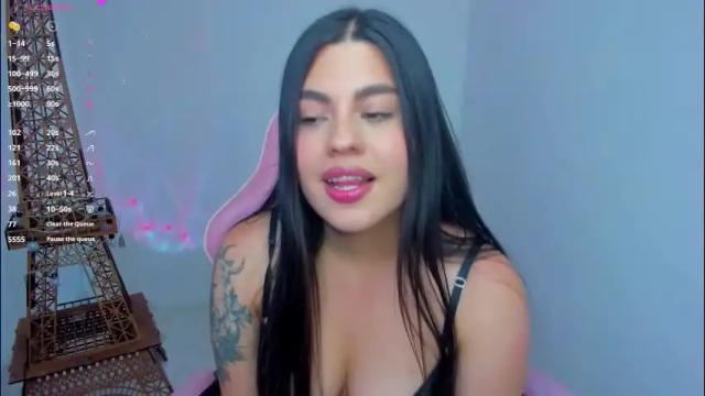 Image 10 of laurenth_foxy Stream on Chaturbate on 2 months ago