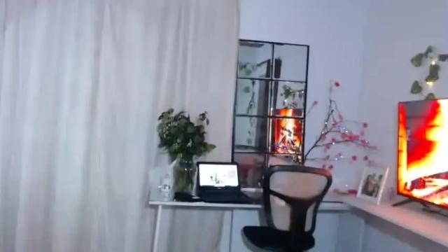 Image 3 of laurenvera_ Stream on Chaturbate on 17 months ago