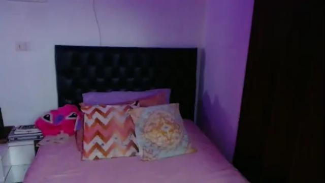 Image 4 of laurenvera_ Stream on Chaturbate on 11 days ago