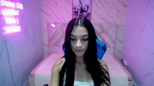 Image 7 of laurita_b Stream on Chaturbate on 14 months ago
