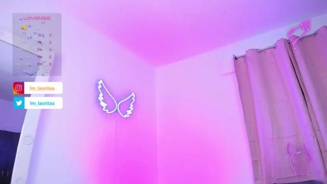Image 8 of laurita_giraldo Stream on Chaturbate on 12 months ago