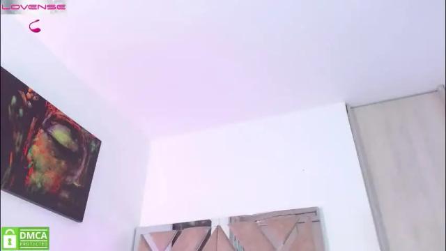 Image 12 of laurymoons Stream on Chaturbate on 22 days ago