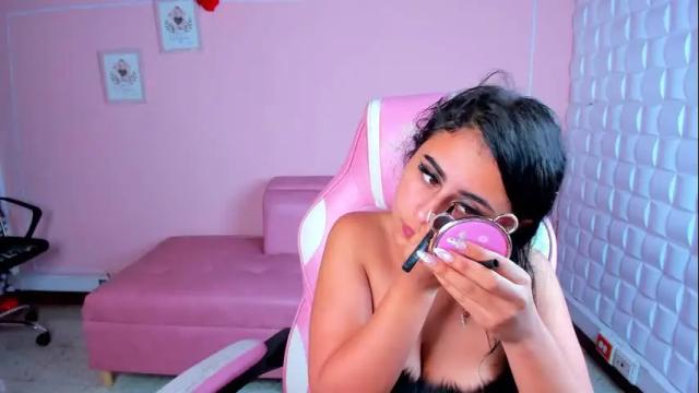 Image 6 of laurynjeffers Stream on Chaturbate on 2 months ago